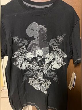 DKNY Jeans Mens M Graphic T-Shirt Skulls Geisha Gothic Faded Black Y2K Grunge